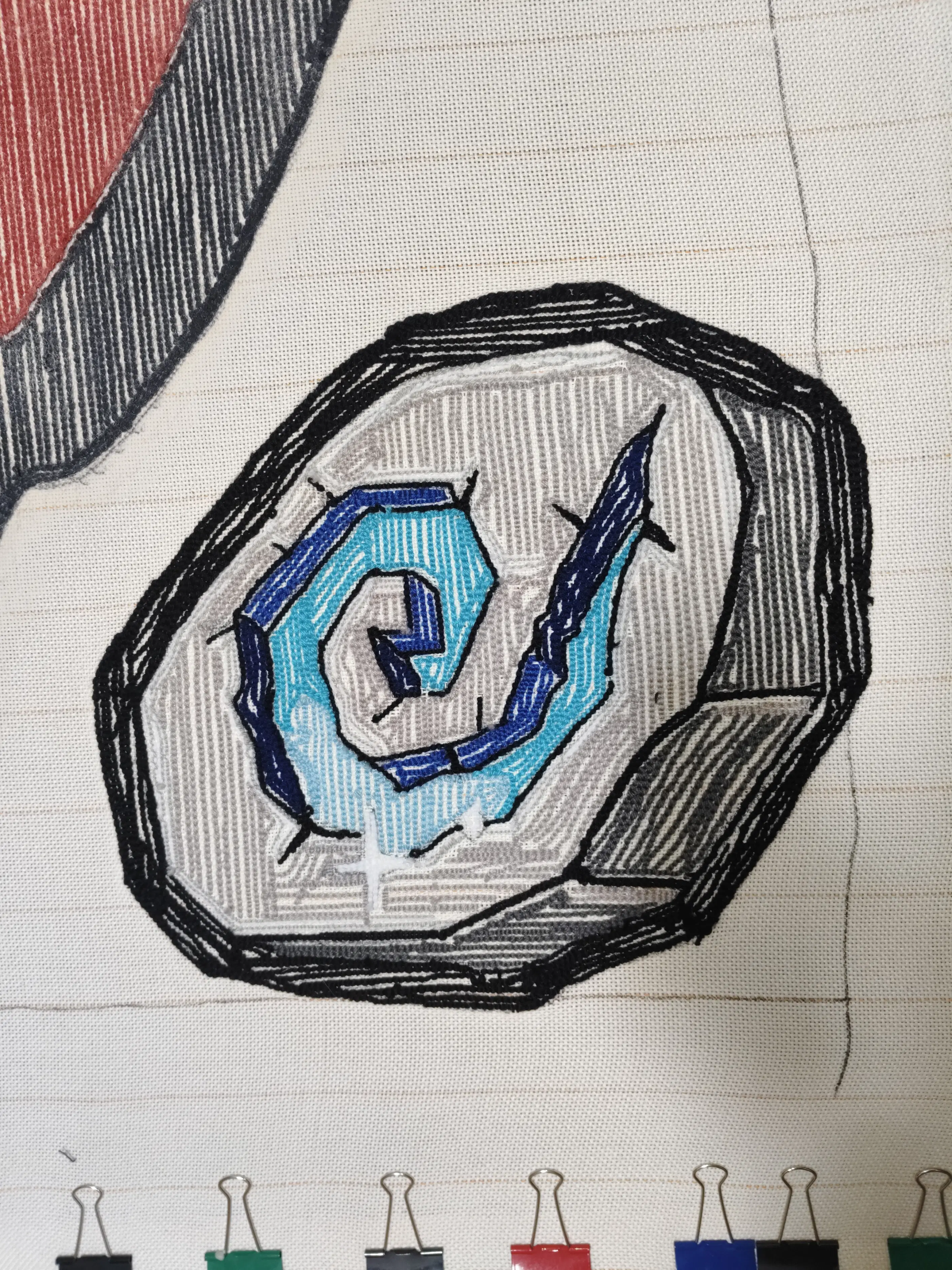 Фото этапа "Забивка ворсом" для ковра: Настенный тафтинговый ковер с камнем телепортации — ручная работа